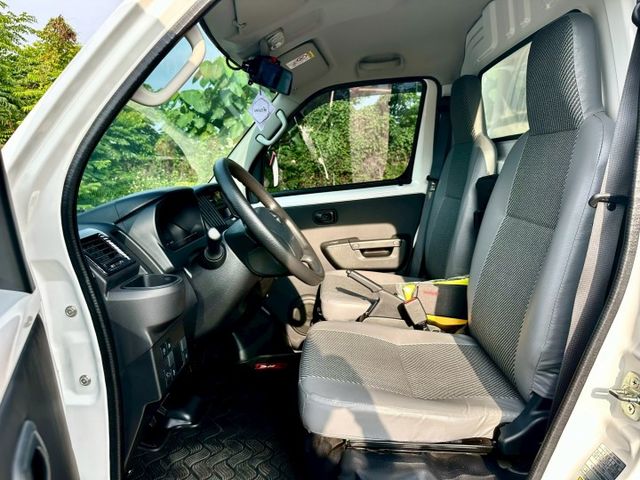 TOWNACE 自排 揹箱 一手車原廠紀錄實跑2萬8里程保證 原廠保固中 雙安 LED頭燈 循跡防滑 箱子左右兩側開門  第5張相片