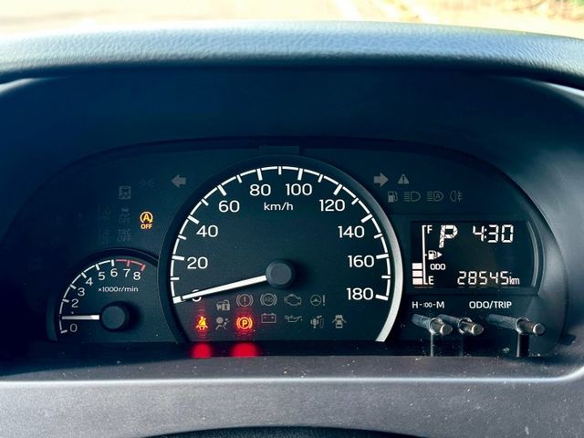 TOWNACE 自排 揹箱 一手車原廠紀錄實跑2萬8里程保證 原廠保固中 雙安 LED頭燈 循跡防滑 箱子左右兩側開門  第8張相片