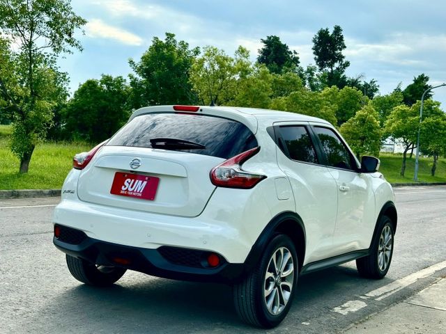 英國原裝進口小休旅 一手車僅跑3萬9里程保證 IKEY 定速巡航 6安 雙前座電熱椅 影音主機  第3張相片