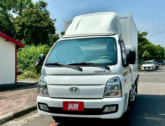 小霸王 3.325噸 一手車原廠紀錄實跑12萬6里程保證 揹箱 6速手排 四向鏡頭  第1張相片
