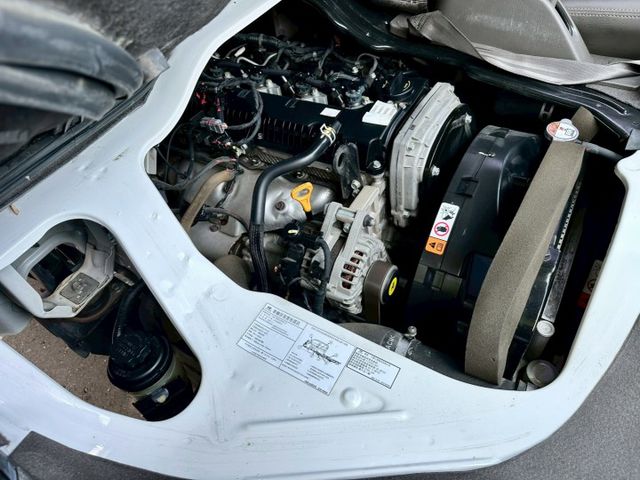 小霸王 3.325噸 一手車原廠紀錄實跑12萬6里程保證 揹箱 6速手排 四向鏡頭  第20張相片
