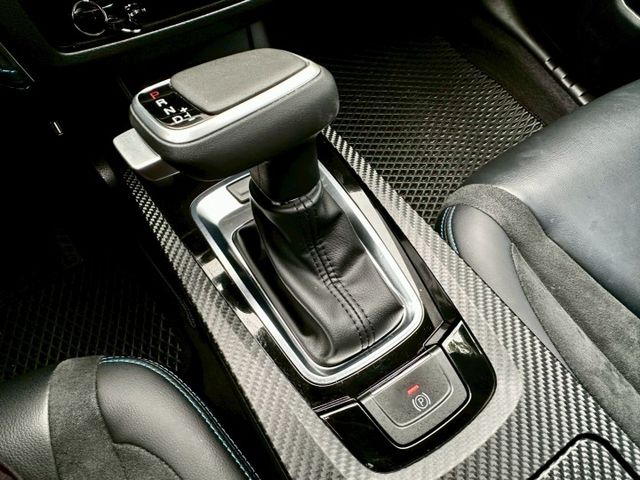 U6 GT AERO 一手車原廠紀錄實跑6萬里程保證 IKEY 定速巡航 自動停車輔助 環景攝影 電尾門 換檔撥片 導航  第20張相片
