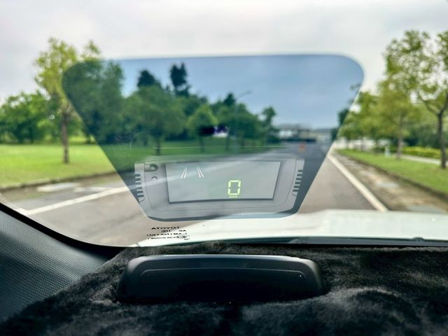 潮玩版 一手車原廠紀錄實跑2萬3里程保證 原廠保固到2028.09 ACC跟車 車道維持輔助 環景攝影 盲點偵測 電尾門  第20張相片