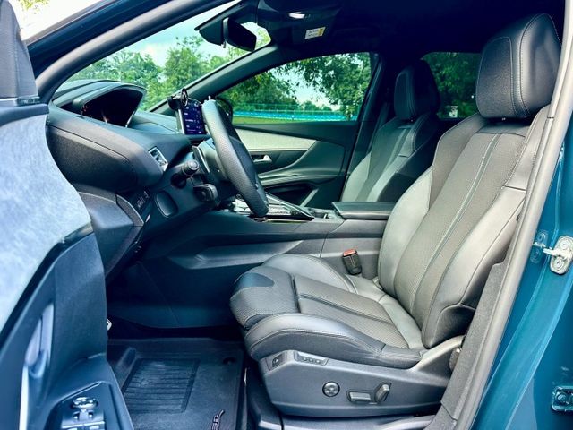 5008 PureTech GT 1.6渦輪 七人座 一手車實跑8萬里程保證 ACC跟車 車道維持輔助 電尾門 環景攝影  第5張相片