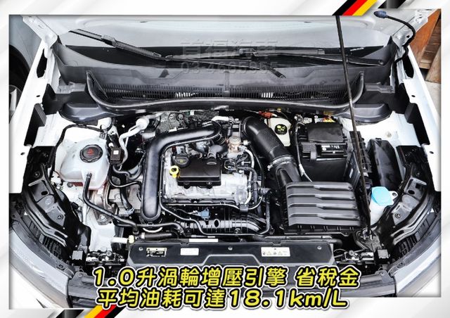 近乎新車才跑1萬+原廠保固~1.0渦輪超省+IQ智駕+數位儀錶+手機投影+無線充電配備滿~比國產車還便宜啊~可全貸快來電  第12張相片