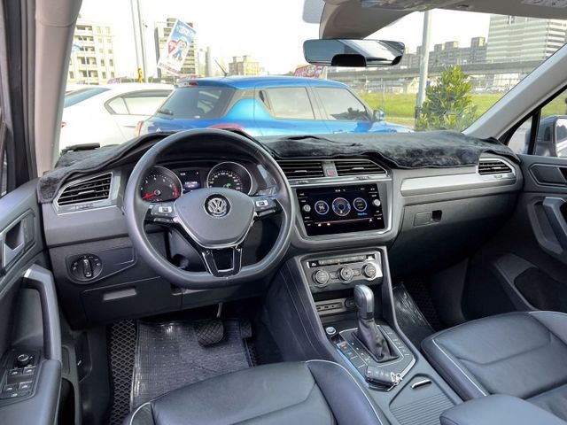 【全場認證五大保固】認證車 280TSI Elegance Acc CarPlay 盲點 車道維持 電尾門 一手車原鈑件  第6張相片