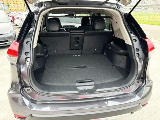 【全場認證兩年保固】認證車 2.0智行版 僅跑7萬 Acc CarPlay 盲點 360環景 雙恆溫 一手車原版件  第14張相片