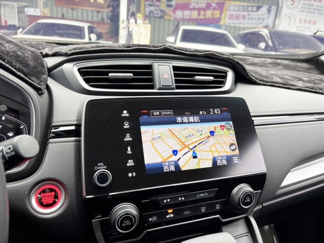 【全場認證五大保固】認證車 VTI-S版 Acc CarPlay LED頭燈 車道偏移防撞預警 免鑰匙摸門 一手車原鈑件  第7張相片