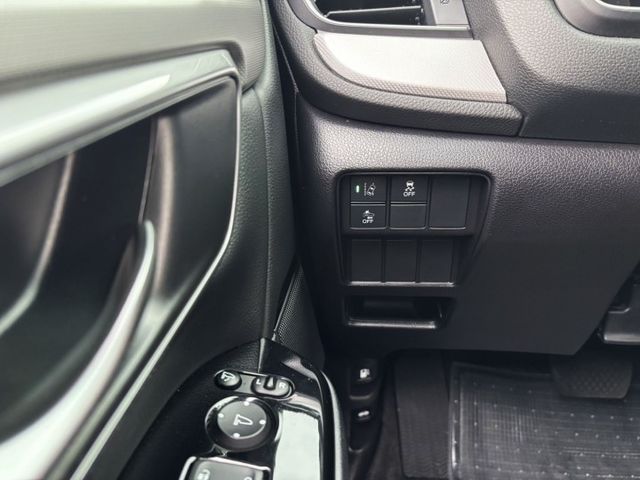 【全場認證五大保固】認證車 VTI-S版 Acc CarPlay LED頭燈 車道偏移防撞預警 免鑰匙摸門 一手車原鈑件  第10張相片