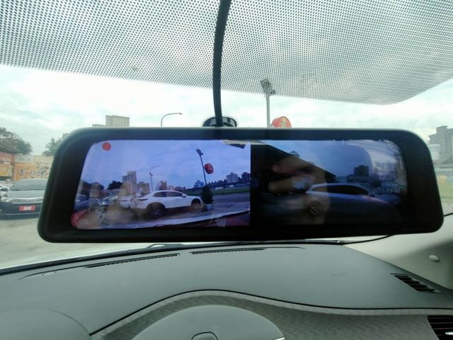 【全場認證兩年保固】認證車 旗艦版 僅跑3萬原廠保養 6安囊 盲點 CarPlay 免鑰匙摸門 一手車原鈑件  第7張相片
