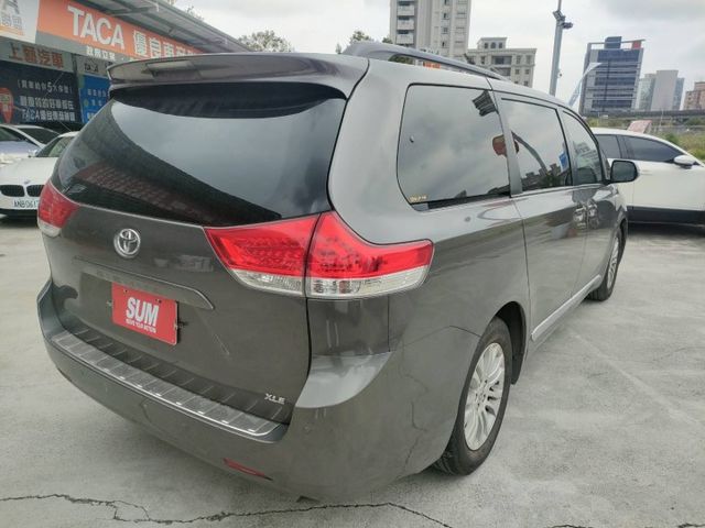 【全場認證五大保證】認證車 大型7-8人座 保證低里程 全家出遊超大空間 電動滑門 電尾門 一手車原版件  第13張相片