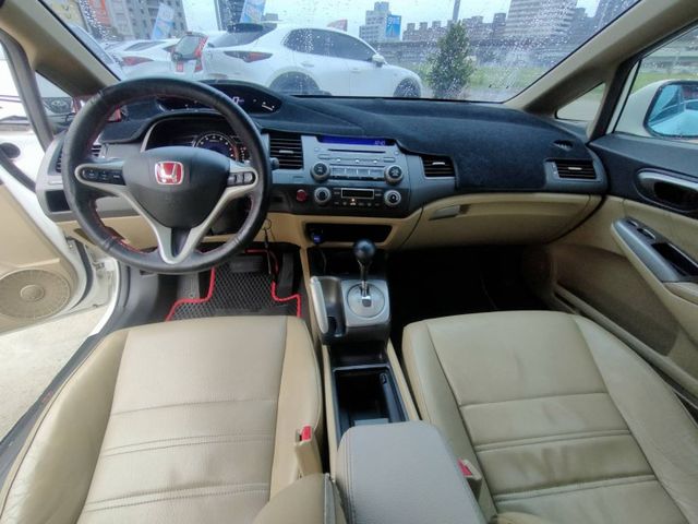 CIVIC  第6張相片