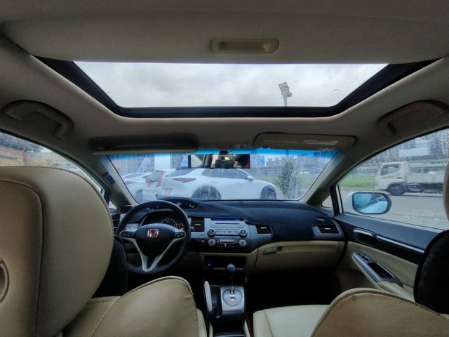 CIVIC  第7張相片