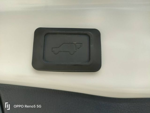 【全場認證原廠保固】認證車 22年領牌旗艦版 加原廠10萬精裝套件 CarPlay 環景 電尾門 一手車原廠保養 原鈑件  第11張相片