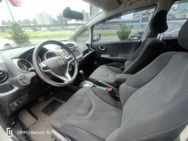 【全場認證五大保證】 VTI-S版 低里程 一年僅跑1萬 超優質代步車 車況優  換檔快撥 一手車庫車  第5張相片