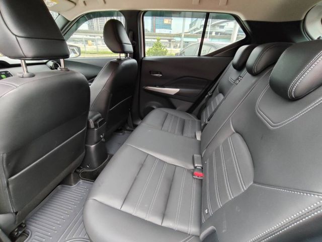 【全場認證兩年保固】認證車 智行旗艦版保證僅跑2萬7真的別懷疑CarPlay 360環景 四輪剛換99%新 一手車原版件  第12張相片