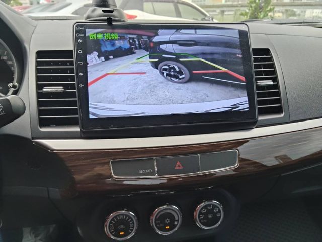 【全場認證五大保證】認證車 頂級版僅跑11萬8 定速 安卓影音導航 倒車影像 超優質代步  第9張相片