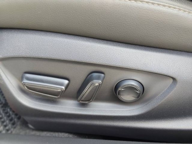 【全場認證原廠保固】認證車 尊爵版 免鑰匙摸門 雙電動椅 CarPlay 盲點 安卓影音系統 原廠保養 一手車原鈑件  第8張相片