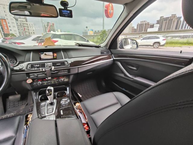 【全場認證五大保證】認證車 520d僅跑14萬 倒車顯影  一手車原鈑件  第8張相片