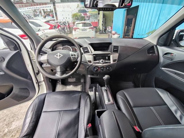 【全場認證五大保固】認證車 低里程 做生意賺大錢的好幫手 自排商用車首選 載客載貨皆宜 鋁圈 中央空調 100%原鈑件  第6張相片