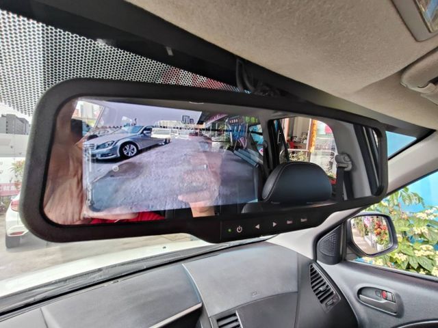 【全場認證五大保固】認證車 低里程 做生意賺大錢的好幫手 自排商用車首選 載客載貨皆宜 鋁圈 中央空調 100%原鈑件  第7張相片