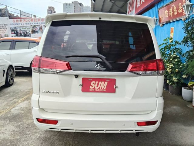 【全場認證五大保固】認證車 低里程 做生意賺大錢的好幫手 自排商用車首選 載客載貨皆宜 鋁圈 中央空調 100%原鈑件  第12張相片