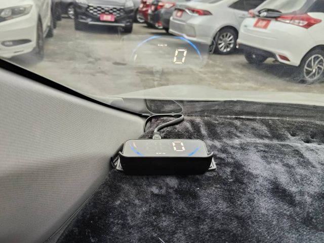 【全場認證五大保固】認證車 升級頂級配備 盲點偵測 LED頭燈 抬頭顯示 影音 一手車原鈑件  第5張相片