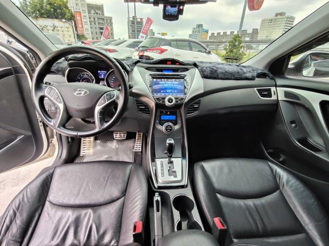 【全場認證五大保固】認證車 升級頂級配備 盲點偵測 LED頭燈 抬頭顯示 影音 一手車原鈑件  第7張相片