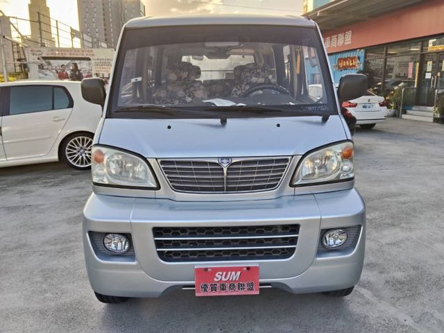 【全場認證五大保證】認證車 保證僅跑11萬 正8人座 無載貨用 最佳商用客貨兩用 一手車自用  第2張相片