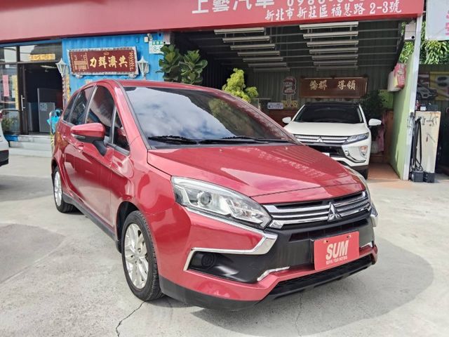 【全場認證五大保固】認證車 輕鬆版 免鑰匙摸門 安卓影音系統 電尾門 一手車原鈑件  第1張相片