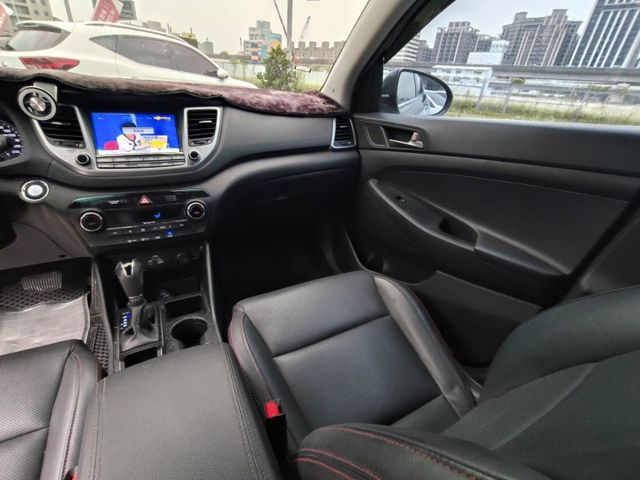 【全場認證五大保固】認證車 1.6渦輪 尊貴版 僅跑11萬 6安囊 盲點 全景天窗 電動椅 安卓機 一手車原鈑件  第9張相片