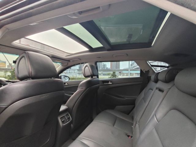 【全場認證五大保固】認證車 1.6渦輪 尊貴版 僅跑11萬 6安囊 盲點 全景天窗 電動椅 安卓機 一手車原鈑件  第11張相片