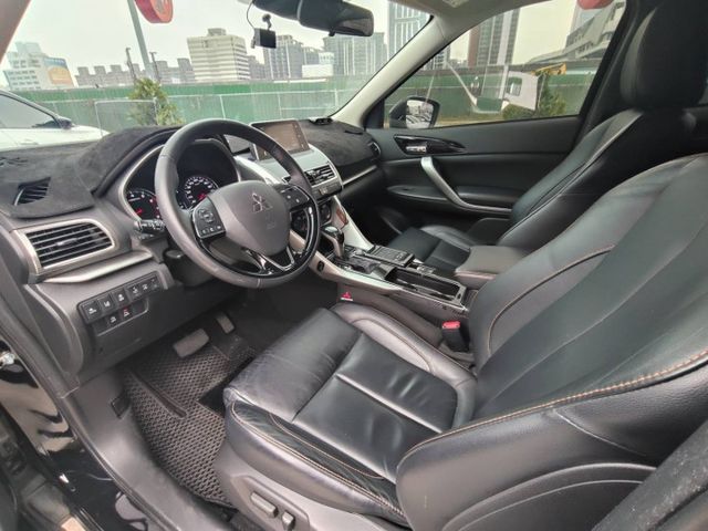 【全場認證五大保固】認證車 旗艦S-AWC 保證僅跑7萬原廠保養 全景雙天窗 Acc 盲點 CarPlay 一手車庫車  第8張相片