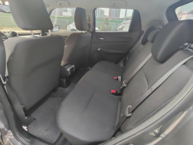 【全場認證五大保固】認證車 日本原裝進口 1.0渦輪 整年稅金8640很省 省油好停車 一手車原鈑件  第8張相片