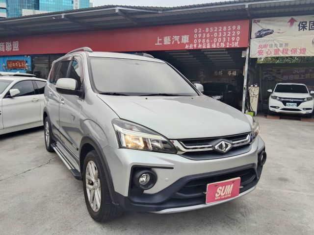 【全場認證五大保固】認證車 旗艦版 5+2第三排椅 盲點 定速 中央空調 倒車顯影 導航 一手車原鈑件  第1張相片