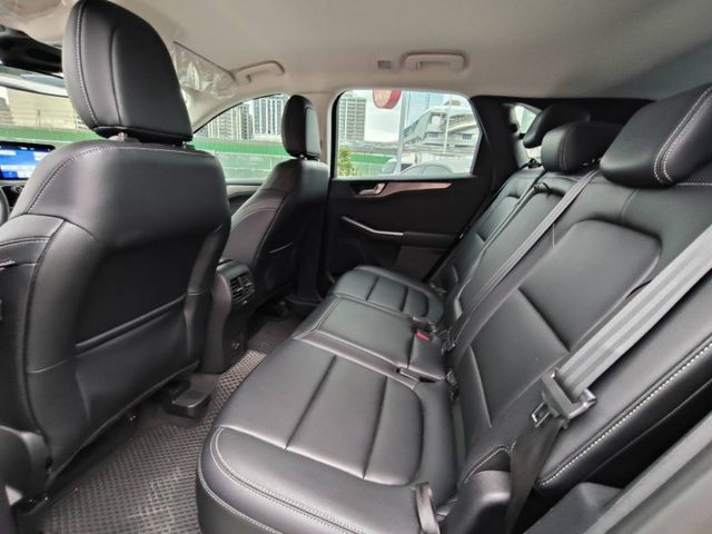 【全場認證五大保固】認證車 僅跑5萬多 1.5時尚版 Acc 盲點 CarPlay 360環景 一手車原鈑件  第10張相片