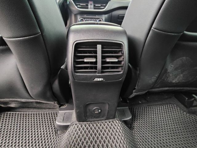 【全場認證五大保固】認證車 僅跑5萬多 1.5時尚版 Acc 盲點 CarPlay 360環景 一手車原鈑件  第11張相片