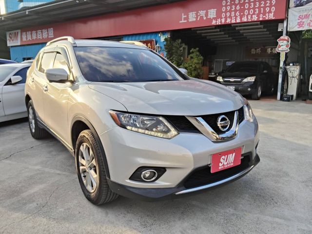 【全場認證五大保固】認證車 玩美影音版 360環景錄影 免鑰匙摸門 保證僅跑9萬原廠保養 原版件  第1張相片