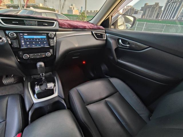 【全場認證五大保固】認證車 玩美影音版 360環景錄影 免鑰匙摸門 保證僅跑9萬原廠保養 原版件  第9張相片