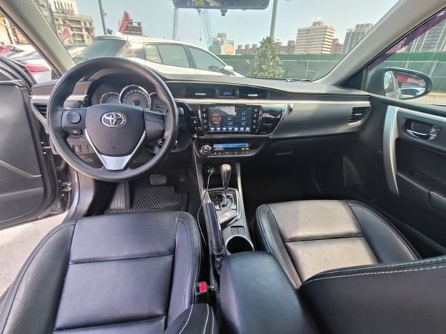 【全場認證五大保固】認證車 頂級E版 超扯代步神車 高妥善率免煩惱首選 定速 恆溫 全螢幕前後行車紀錄 一手車庫車  第7張相片