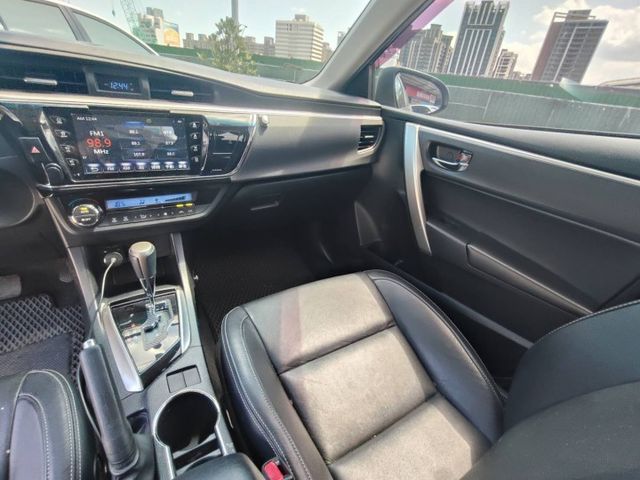 【全場認證五大保固】認證車 頂級E版 超扯代步神車 高妥善率免煩惱首選 定速 恆溫 全螢幕前後行車紀錄 一手車庫車  第10張相片