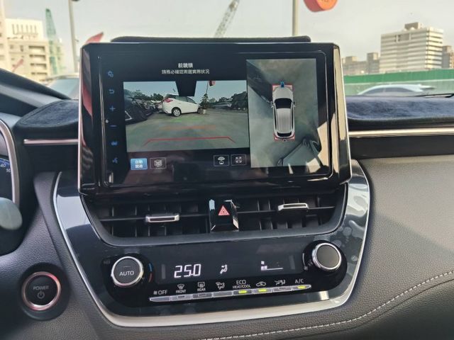 【全場認證原廠保固】認證車 油電 尊爵版僅跑10700km 一手車庫車原鈑件  第9張相片