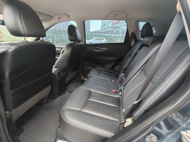 【全場認證五大保固】認證車 安卓CarPlay 保證僅跑4萬 國產超優質代步休旅車 一手車原廠保養  第8張相片