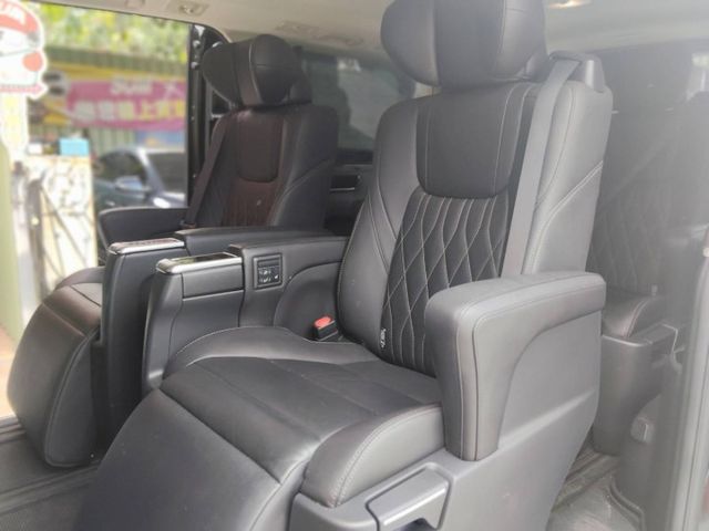 【全場認證原廠保固】認證車 6人旗艦版 雙電滑門 Acc 盲點 CarPlay 僅跑3萬5 一手車原鈑件  第11張相片