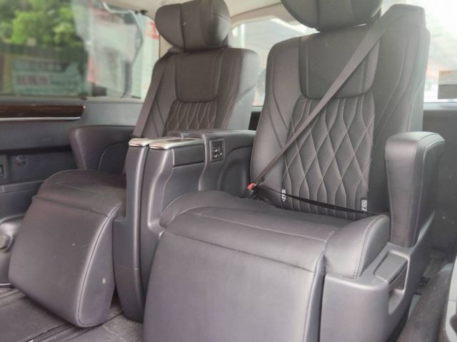 【全場認證原廠保固】認證車 6人旗艦版 雙電滑門 Acc 盲點 CarPlay 僅跑3萬5 一手車原鈑件  第12張相片