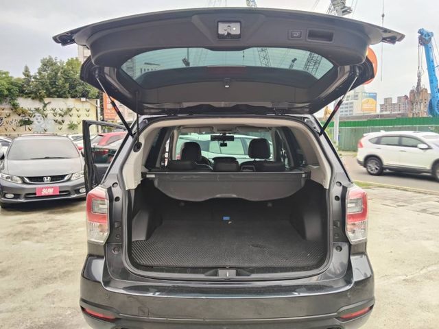 【全場認證五大保固】認證車 超大馬力 XT渦輪 4WD 免鑰匙摸門 雙電熱椅 電尾門 一手車庫車  第11張相片