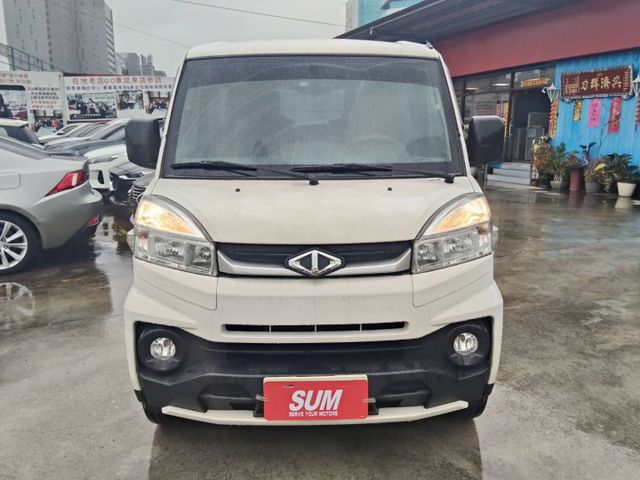 【全場認證五大保固】認證車 稀有8人座自排 原廠保養 ABS(BSW)盲點 定速 後座出風口 一手車 全車原鈑件  第2張相片