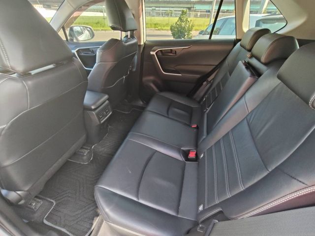 【五大保證五大保固】認證車 旗艦版僅跑3萬9 Acc CarPlay盲點360環景 雙電熱椅 腳踢尾門一手車車庫車原鈑件  第11張相片