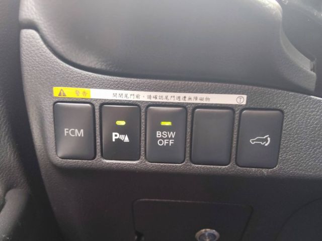 【全場認證五大保固】認證車 最頂級旗艦4WD保證僅跑8萬9 ACC電尾門 盲點 電動椅 原廠保養 一手車原鈑件  第8張相片