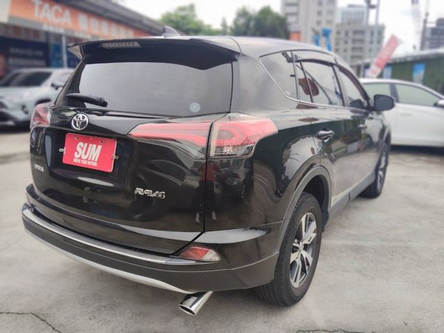 【全場認證五大保證】認證車 尊爵版 Acc跟車 車道偏移 僅跑10萬9原廠保養 免鑰匙摸門 定速 電動椅 一手車庫車  第12張相片